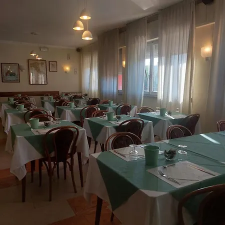 Hotel Laurin 3*